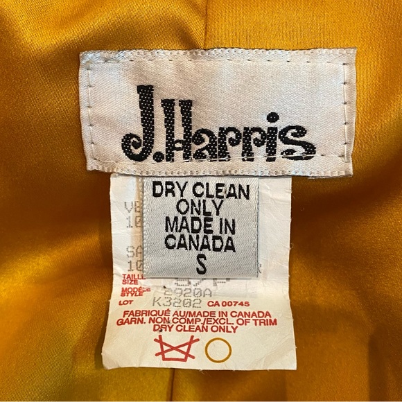 Vintage 80s J. Harris Black Velvet Opera Cloak Cape with Hood, Gothic Wicca Glam - Picture 6 of 7